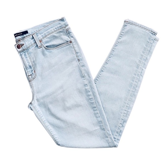 2/$50 J Brand Super Skinny In Low Tide - Picture 2 of 9